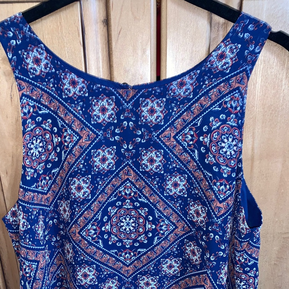 🆕💙 Blue & Orange Patterned Tank Top - Picture 2 of 9